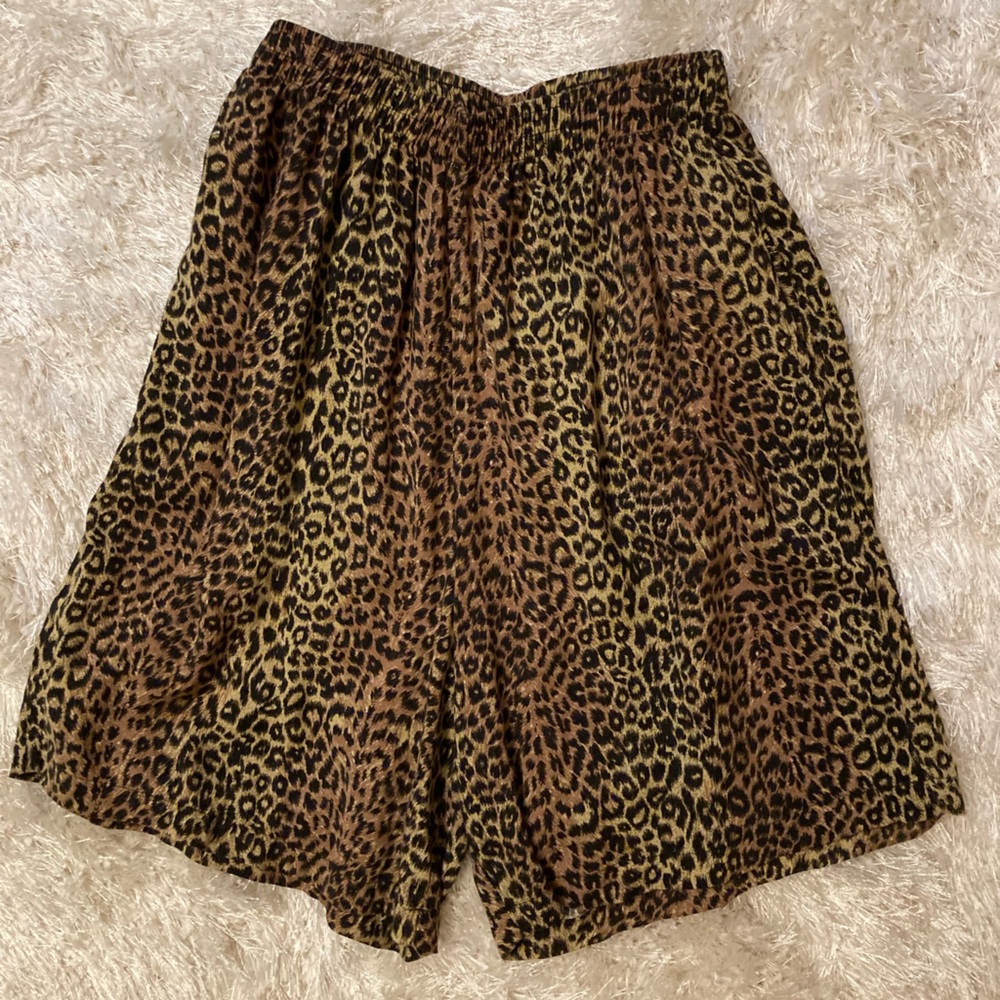Silk Leopard Print Loungewear Animal Print Sleepwear 2pc Short Set - Picture 4 of 6